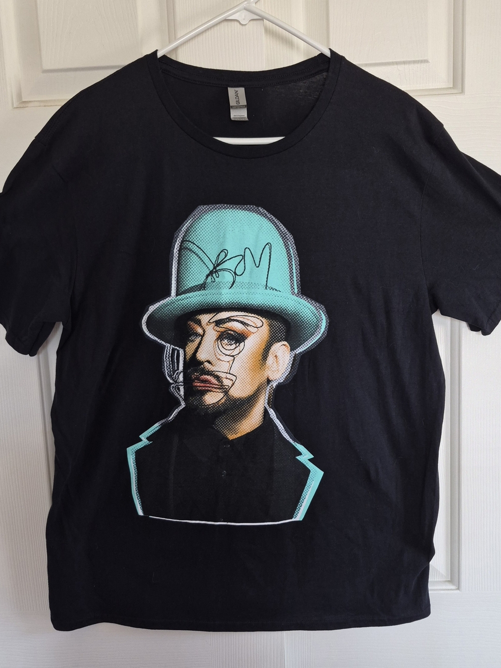 BOY GEORGE Black Tee with Teal Graphic Portrait L